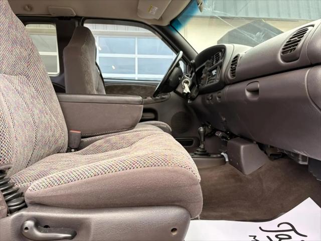 2001 Dodge Ram 2500 Base