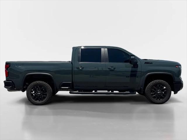 2025 Chevrolet Silverado 2500HD 4WD Crew Cab Standard Bed LT