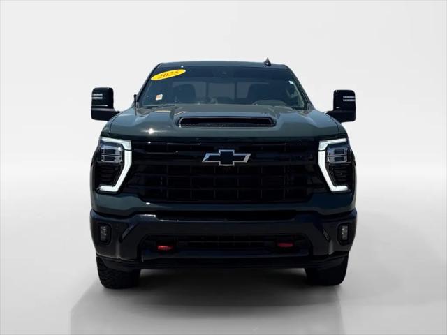 2025 Chevrolet Silverado 2500HD 4WD Crew Cab Standard Bed LT