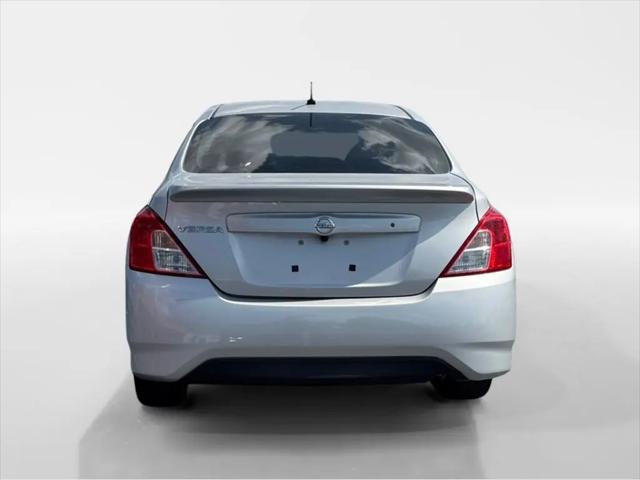 2015 Nissan Versa 1.6 S
