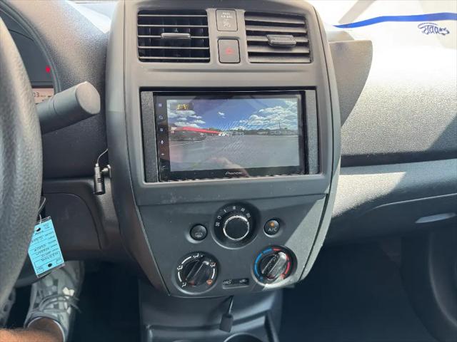 2015 Nissan Versa 1.6 S