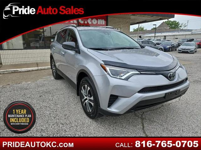 2018 Toyota RAV4 LE for sale in Blue Springs, MO