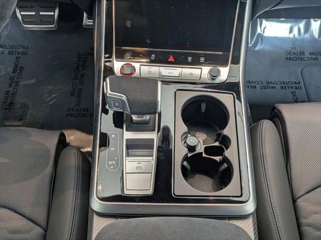 2026 Audi RS Q8 performance quattro tiptronic