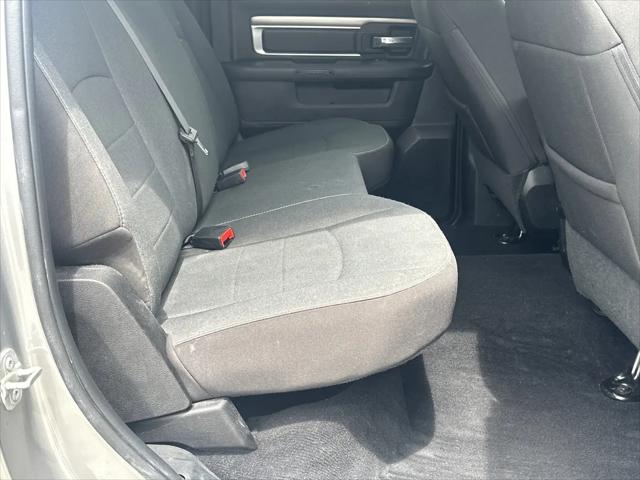 2024 Ram 1500 Classic Warlock Crew Cab 4x2 5'7" Box