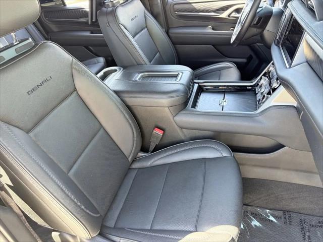 2022 GMC Yukon 4WD Denali