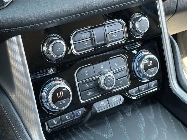 2022 GMC Yukon 4WD Denali