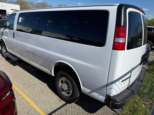 2025 Chevrolet Express Passenger RWD 3500 Extended Wheelbase LT