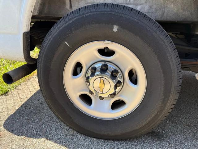 2025 Chevrolet Express Passenger RWD 3500 Extended Wheelbase LT