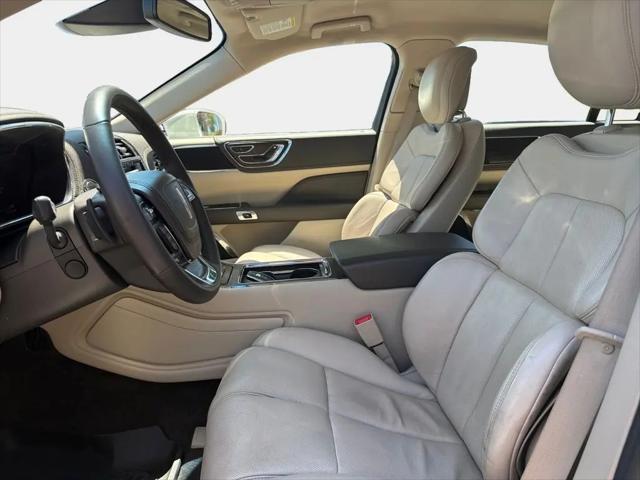 2017 Lincoln Continental Select