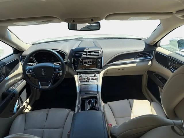 2017 Lincoln Continental Select
