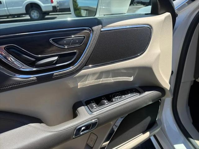 2017 Lincoln Continental Select