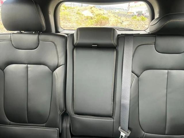 2026 Jeep Grand Cherokee 85th Anniversary Edition