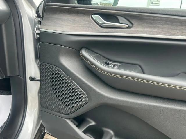 2026 Jeep Grand Cherokee 85th Anniversary Edition