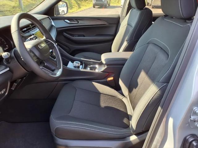 2026 Jeep Grand Cherokee L Altitude 4x4