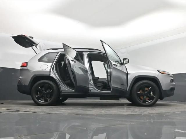 2016 Jeep Cherokee Altitude