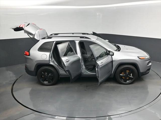 2016 Jeep Cherokee Altitude