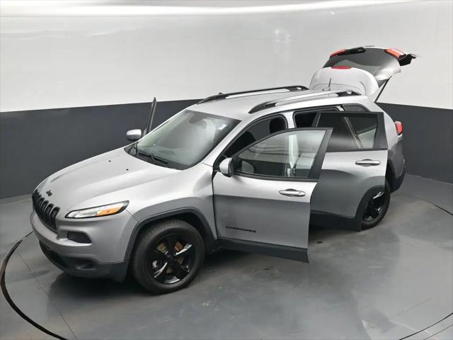 2016 Jeep Cherokee Altitude