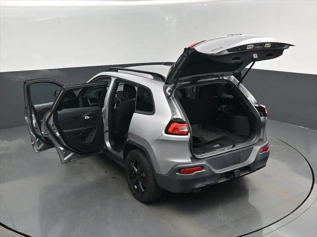 2016 Jeep Cherokee Altitude