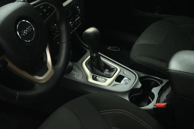 2016 Jeep Cherokee Altitude
