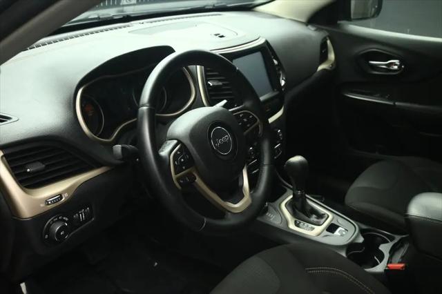 2016 Jeep Cherokee Altitude