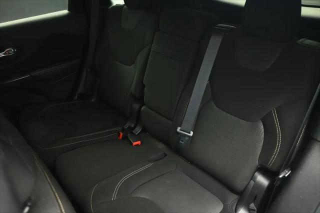 2016 Jeep Cherokee Altitude