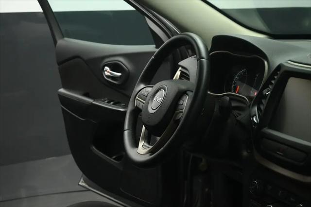 2016 Jeep Cherokee Altitude