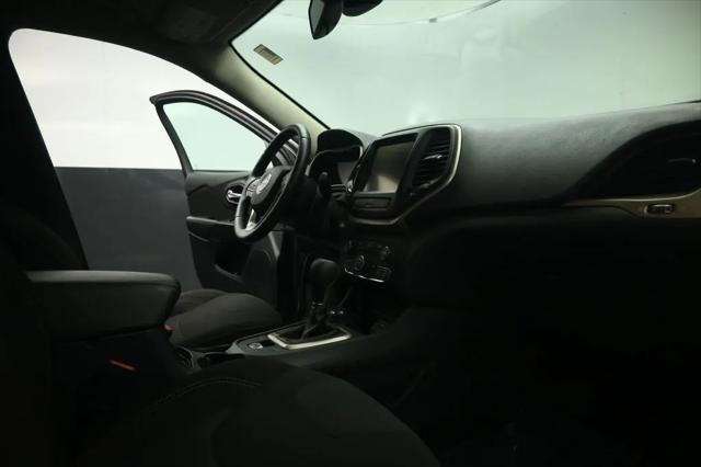 2016 Jeep Cherokee Altitude