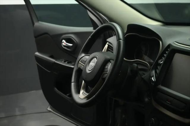 2016 Jeep Cherokee Altitude
