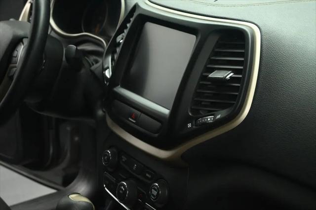 2016 Jeep Cherokee Altitude