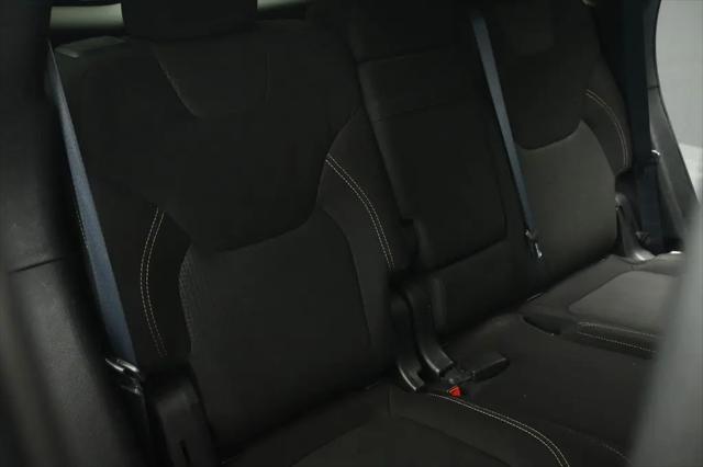 2016 Jeep Cherokee Altitude