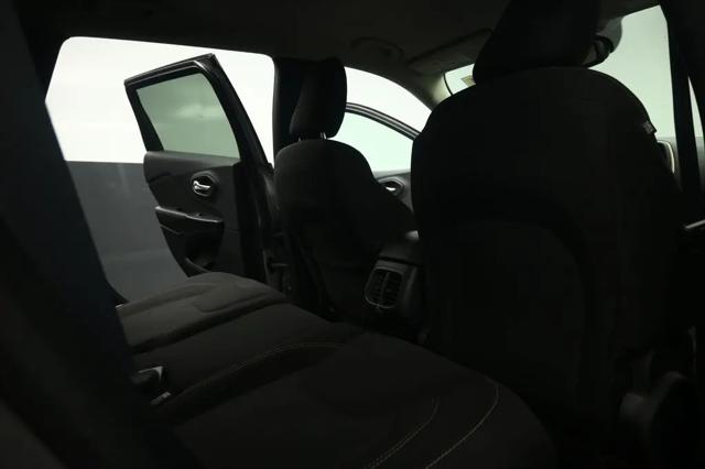 2016 Jeep Cherokee Altitude