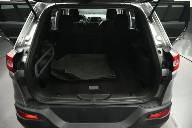 2016 Jeep Cherokee Altitude