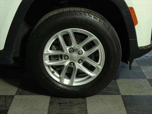 2023 Jeep Grand Cherokee L Laredo 4x4