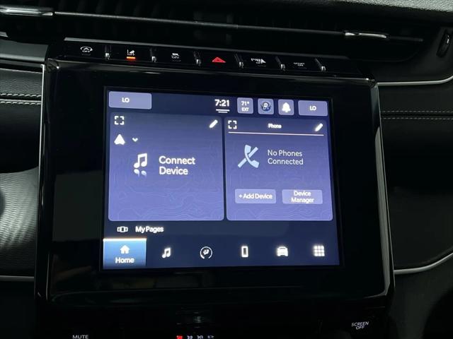2023 Jeep Grand Cherokee L Laredo 4x4