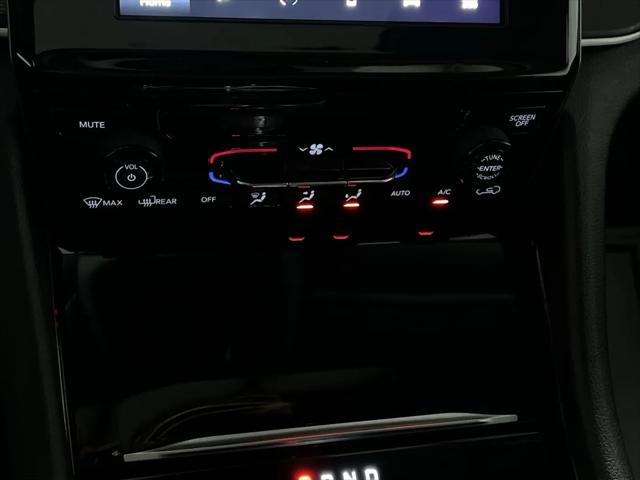 2023 Jeep Grand Cherokee L Laredo 4x4