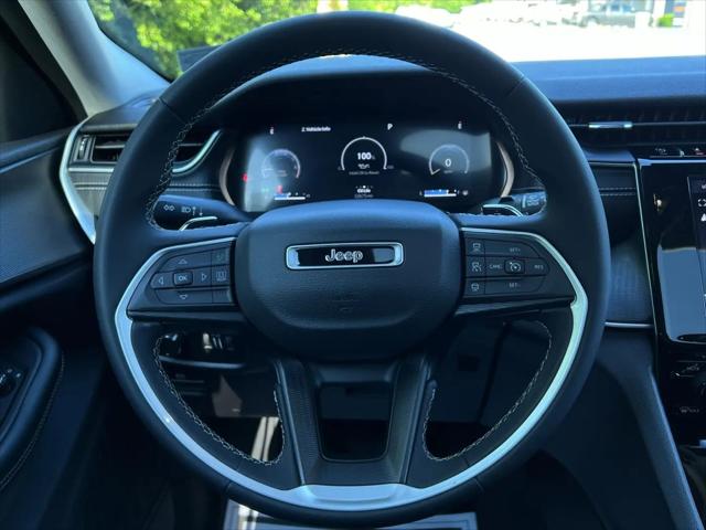 2023 Jeep Grand Cherokee L Laredo 4x4
