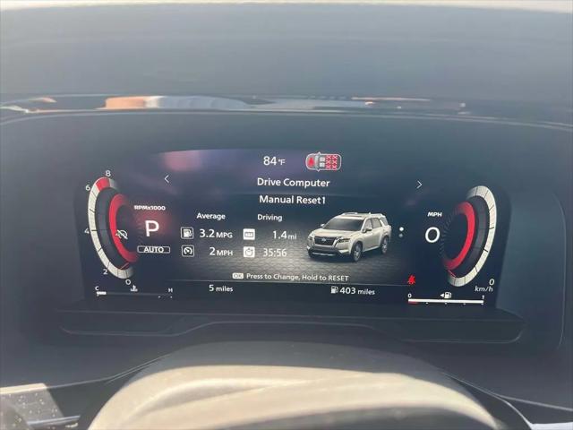 2026 Nissan Pathfinder SL