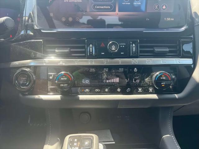 2026 Nissan Pathfinder SL