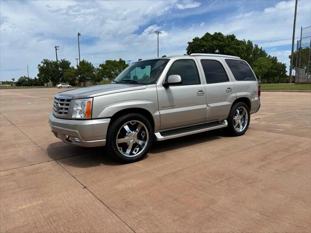2005 Cadillac Escalade Standard