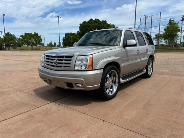 2005 Cadillac Escalade Standard