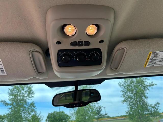 2005 Cadillac Escalade Standard