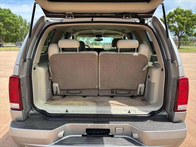 2005 Cadillac Escalade Standard