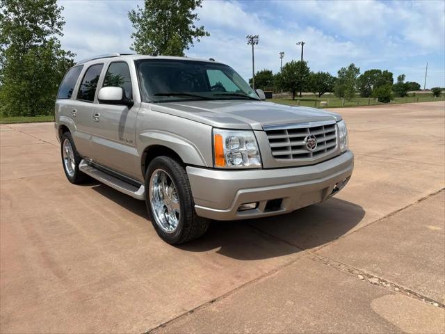 2005 Cadillac Escalade Standard
