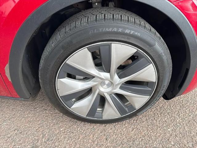 2022 Tesla Model Y Long Range Dual Motor All-Wheel Drive