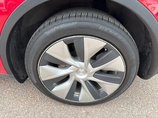 2022 Tesla Model Y Long Range Dual Motor All-Wheel Drive