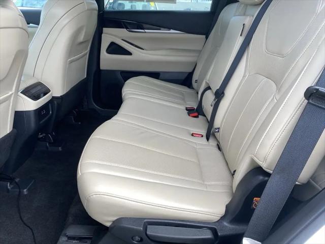 2025 INFINITI QX60 PURE