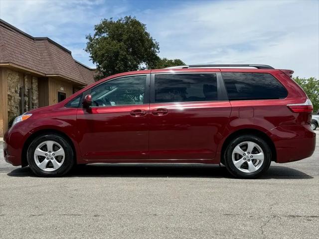 2017 Toyota Sienna LE 8 Passenger