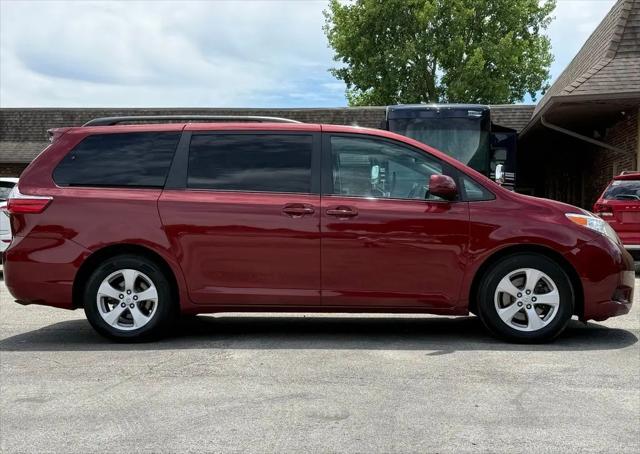 2017 Toyota Sienna LE 8 Passenger