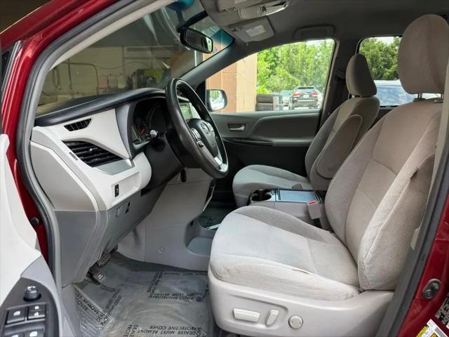 2017 Toyota Sienna LE 8 Passenger