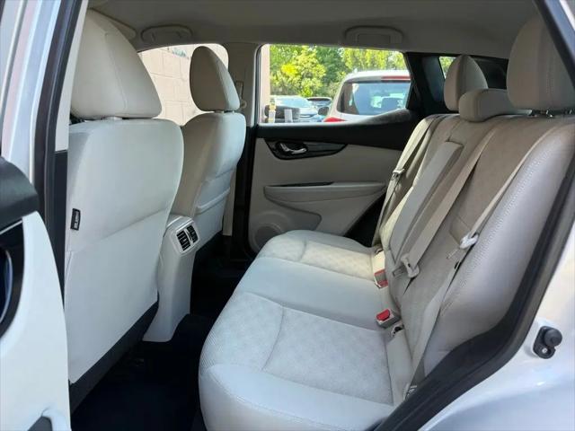 2018 Nissan Rogue Sport SV